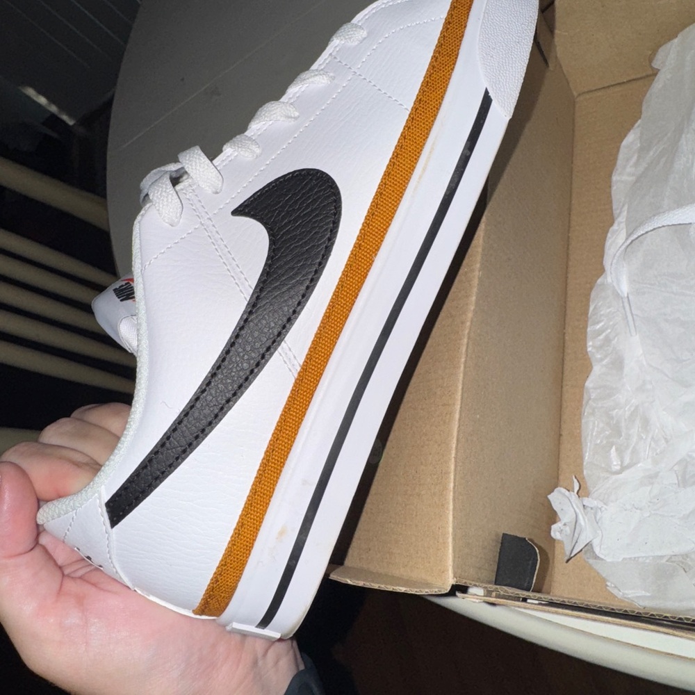 Nike Men's White and Tan Sneakers - Picture 2 of 5